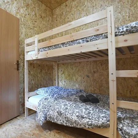 Baumhaus 1 - 4 Personen * Ražanac